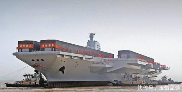 中财所 30万吨巨舰扎堆入列！福建舰领衔海军盛宴，四型王牌改写西太格局