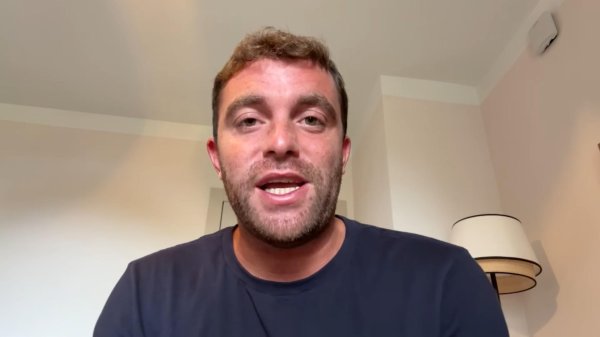红海优配 罗马诺：皇马预计明年1000万欧回购帕斯，还会额外补偿科莫
