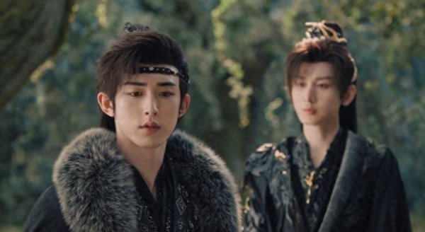 三星证券 《天地剑心》剧宣，成毅送1CM黄金好抠，跳舞不情愿，郭俊辰油腻